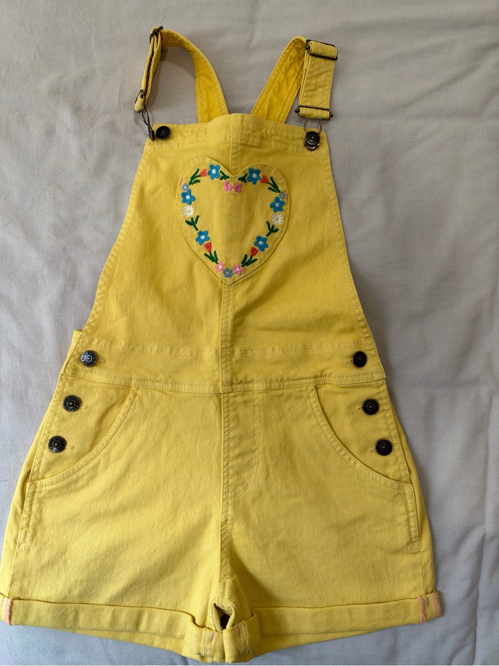 Mini Boden Girls Yellow Denim Floral Heart Short Overalls 9-10Y NWOT
